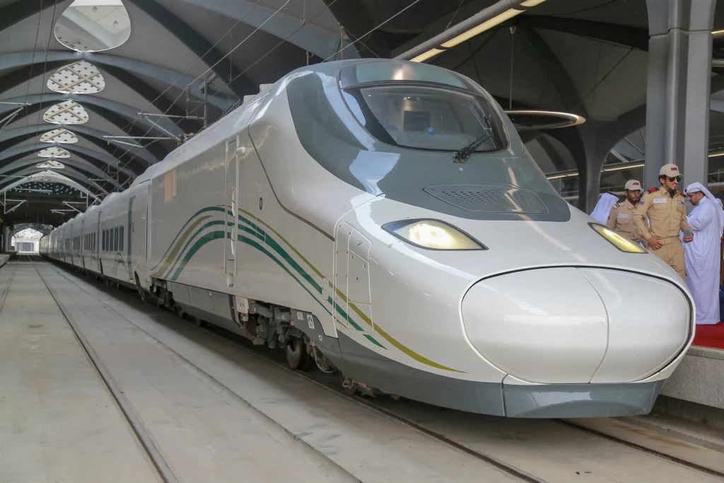 Kereta Cepat Haramain yang menghubungkan Makkah dan Madinah